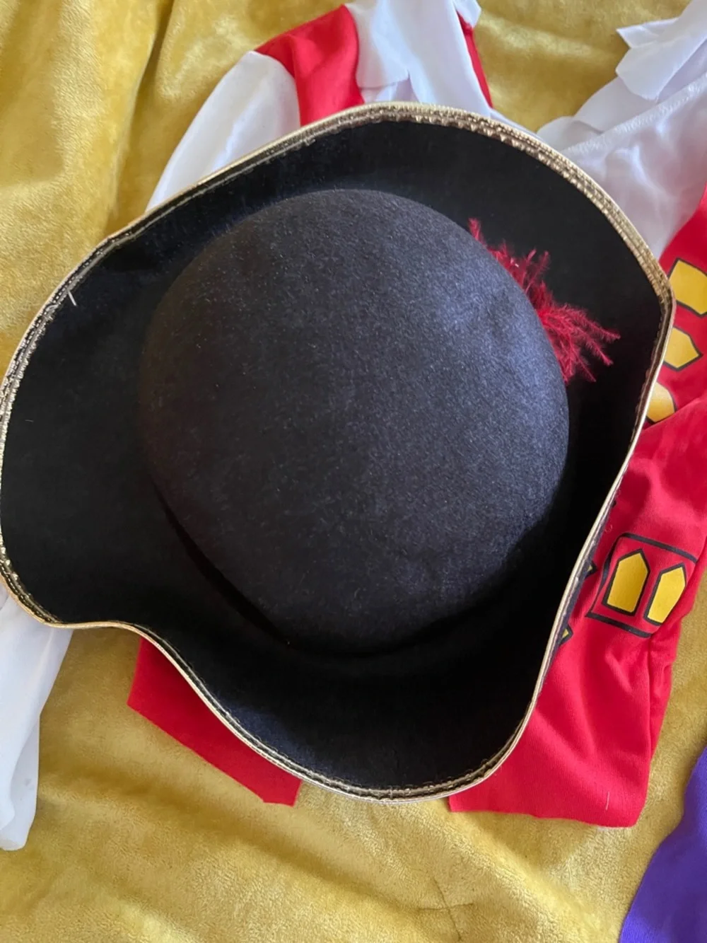 Vintage The Wiggles Captain Feathersword Toddler Pirate Costume Sz 2/4Y Dress up - Picture 4 of 10